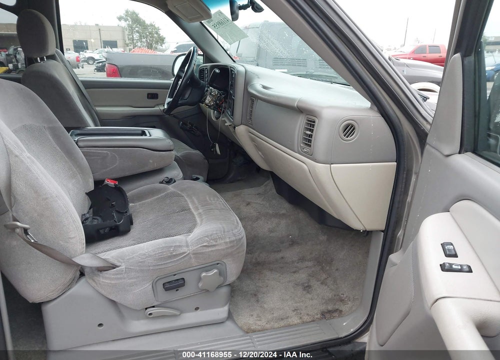 2002 CHEVROLET TAHOE LS VIN: 1GNEK13T12J237712