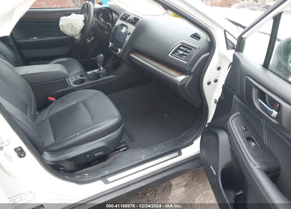 2018 SUBARU OUTBACK 2.5I LIMITED VIN: 4S4BSANC4J3356569