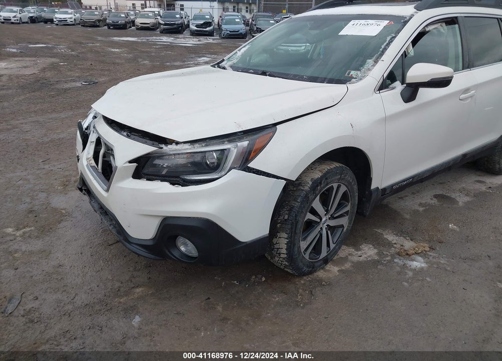 2018 SUBARU OUTBACK 2.5I LIMITED VIN: 4S4BSANC4J3356569