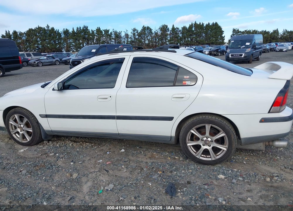 2004 VOLVO S60 2.5T VIN: YV1RS59VX42393832