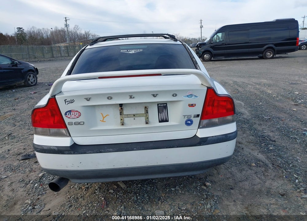 2004 VOLVO S60 2.5T VIN: YV1RS59VX42393832