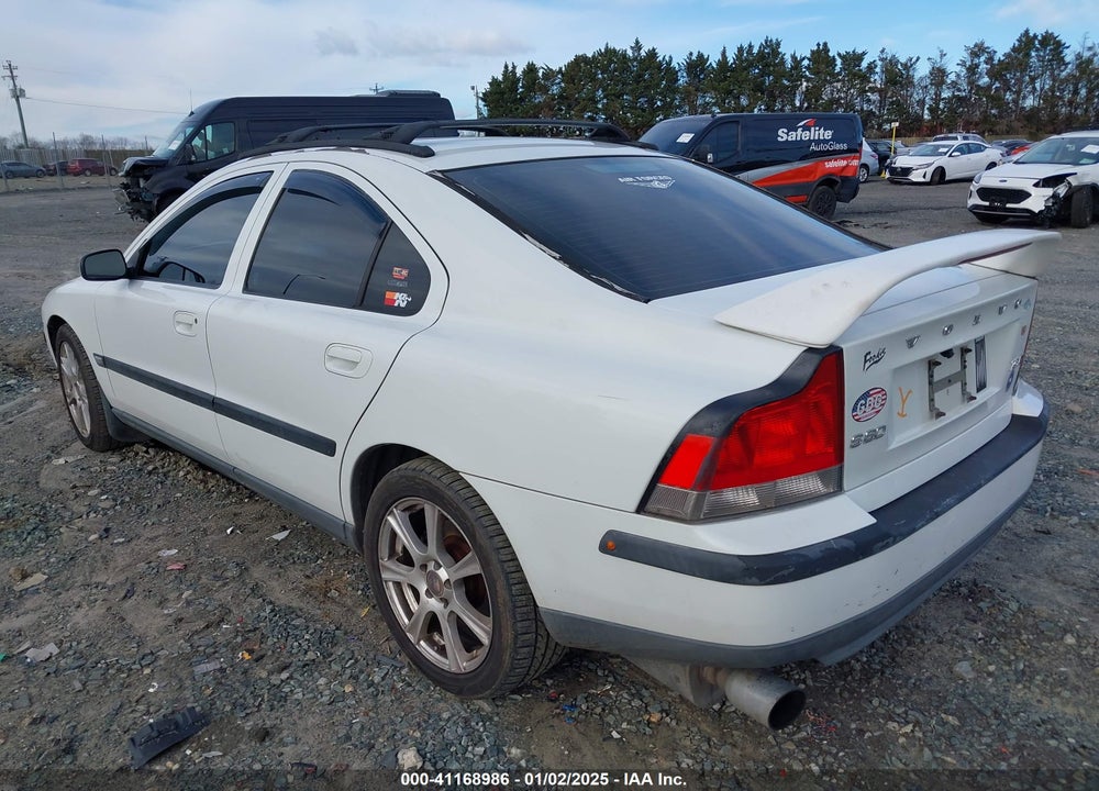 2004 VOLVO S60 2.5T VIN: YV1RS59VX42393832