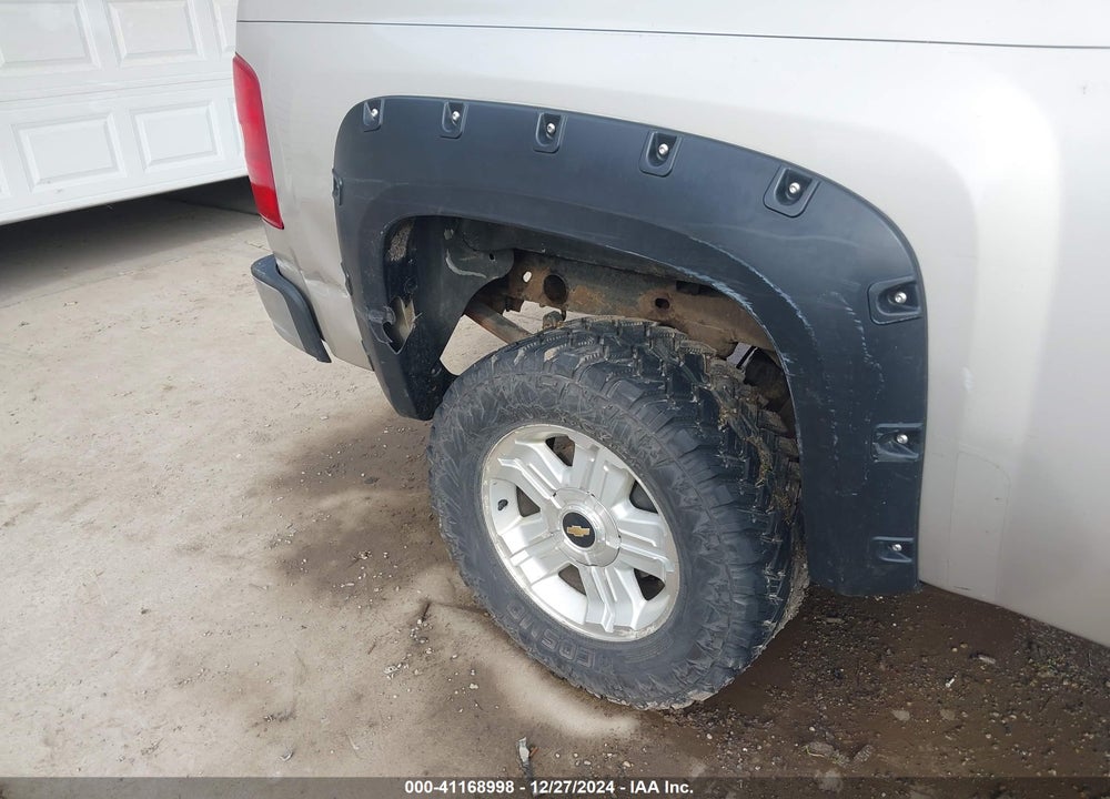 2009 CHEVROLET SILVERADO 1500 LT VIN: 1GCEK29089Z112424