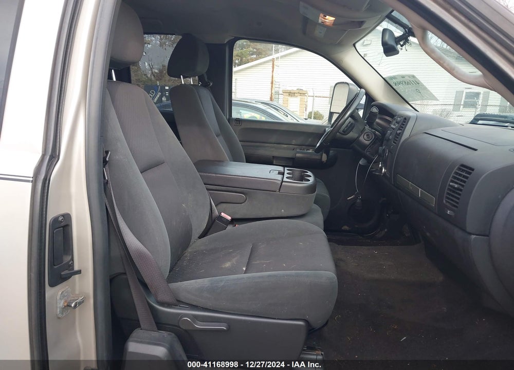 2009 CHEVROLET SILVERADO 1500 LT VIN: 1GCEK29089Z112424