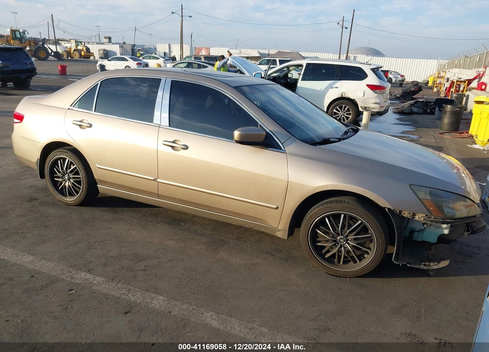 2003 HONDA ACCORD 2.4 EX VIN: JHMCM56673C071420