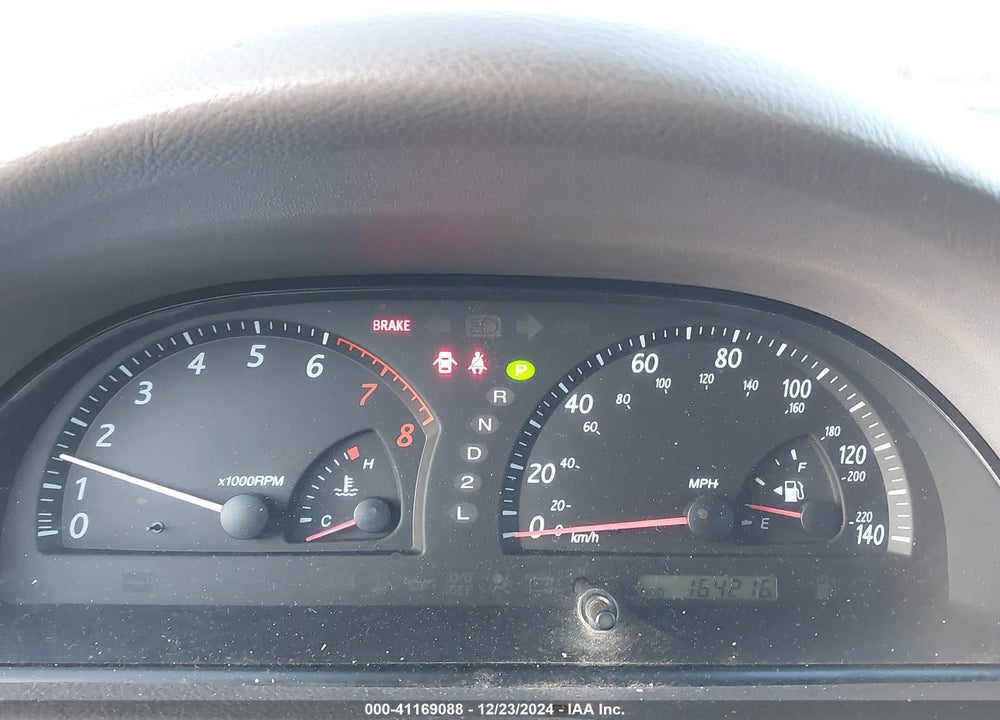 2004 TOYOTA CAMRY XLE VIN: 4T1BE30K44U930538