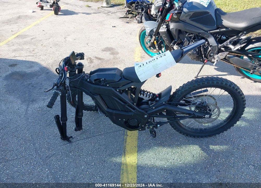 2024 ELECTRIC E BIKE XP TRIKE VIN: ERPEAE029R1007759
