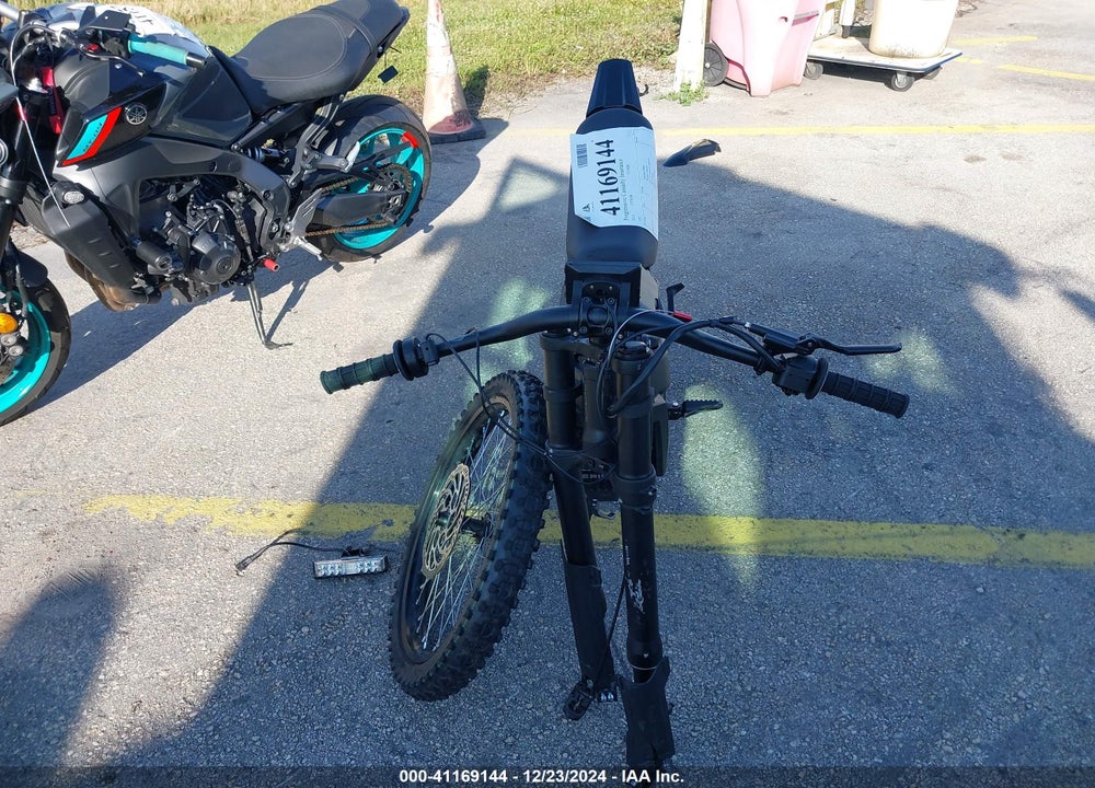 2024 ELECTRIC E BIKE XP TRIKE VIN: ERPEAE029R1007759