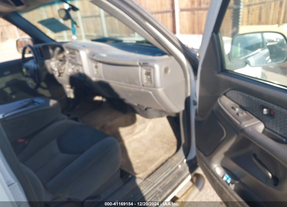 2003 CHEVROLET AVALANCHE 1500 VIN: 3GNEC13T33G290959