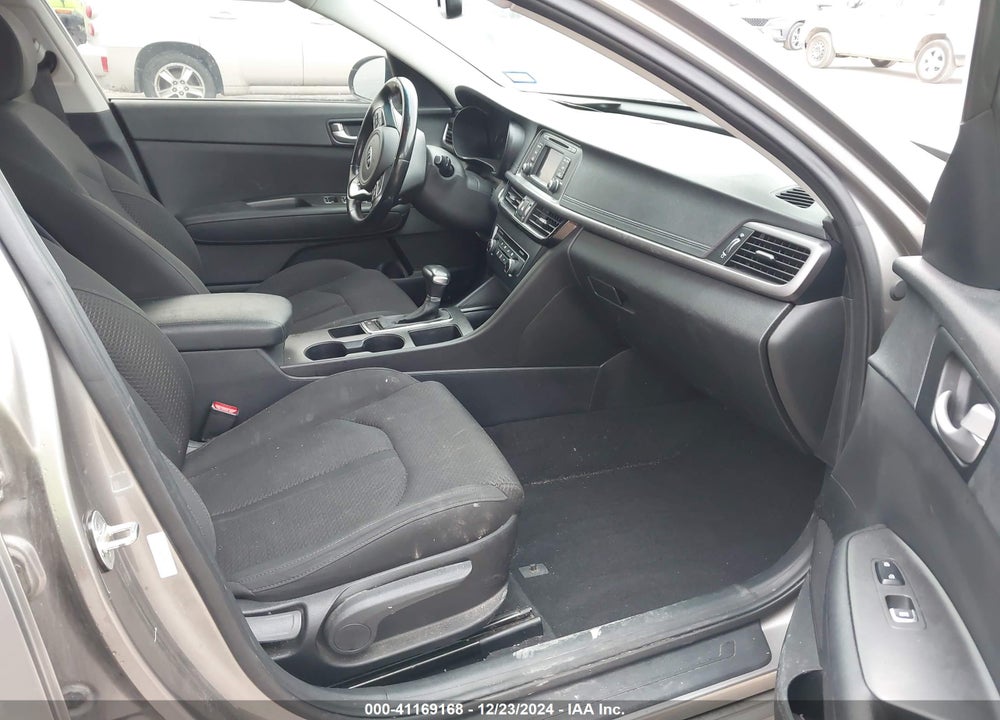 2016 KIA OPTIMA VIN: 5XXGT4L12GG109537