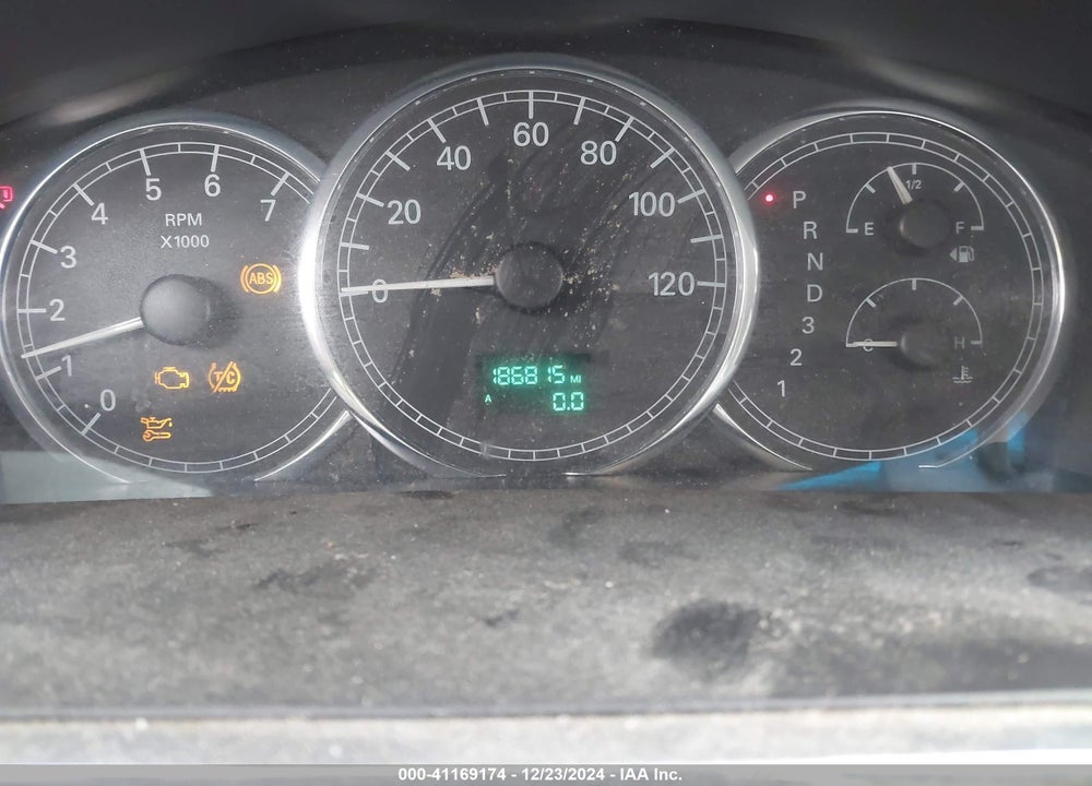 2005 BUICK LACROSSE CX VIN: 2G4WC532051196945