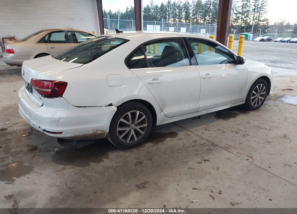 2017 VOLKSWAGEN JETTA 1.4T SE VIN: 3VWDB7AJ0HM305662