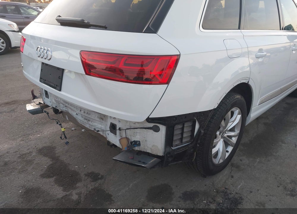 2019 AUDI Q7 45 PREMIUM VIN: WA1AHAF78KD019280