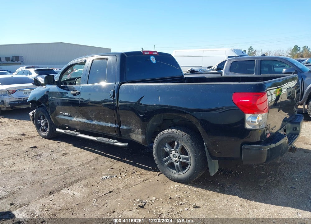 2008 TOYOTA TUNDRA BASE 5.7L V8 VIN: 5TBBV541X8S511453