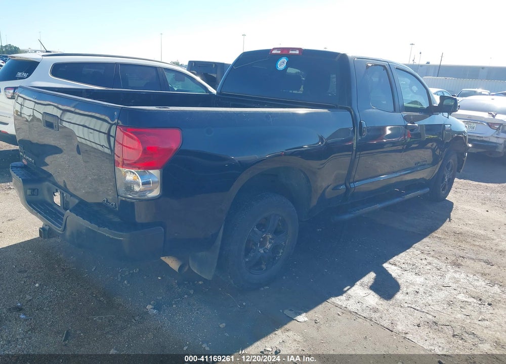 2008 TOYOTA TUNDRA BASE 5.7L V8 VIN: 5TBBV541X8S511453