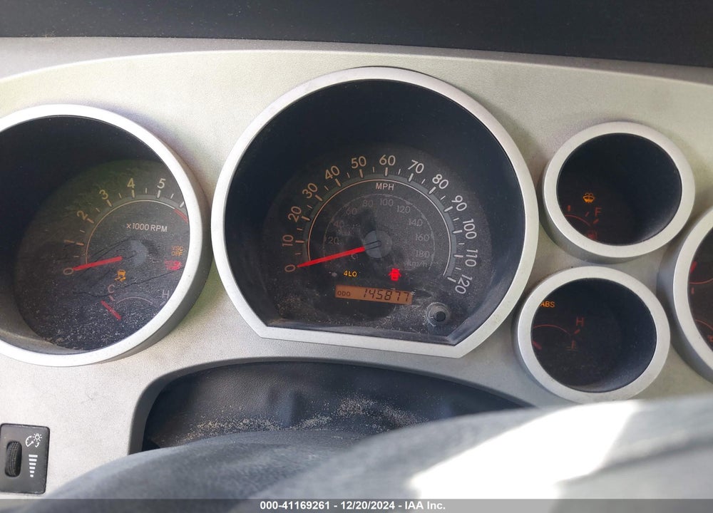 2008 TOYOTA TUNDRA BASE 5.7L V8 VIN: 5TBBV541X8S511453