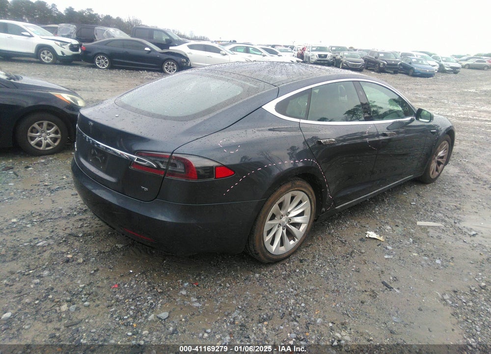 2016 TESLA MODEL S VIN: 5YJSA1E13GF174542