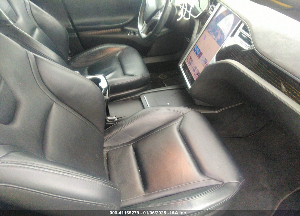 2016 TESLA MODEL S VIN: 5YJSA1E13GF174542