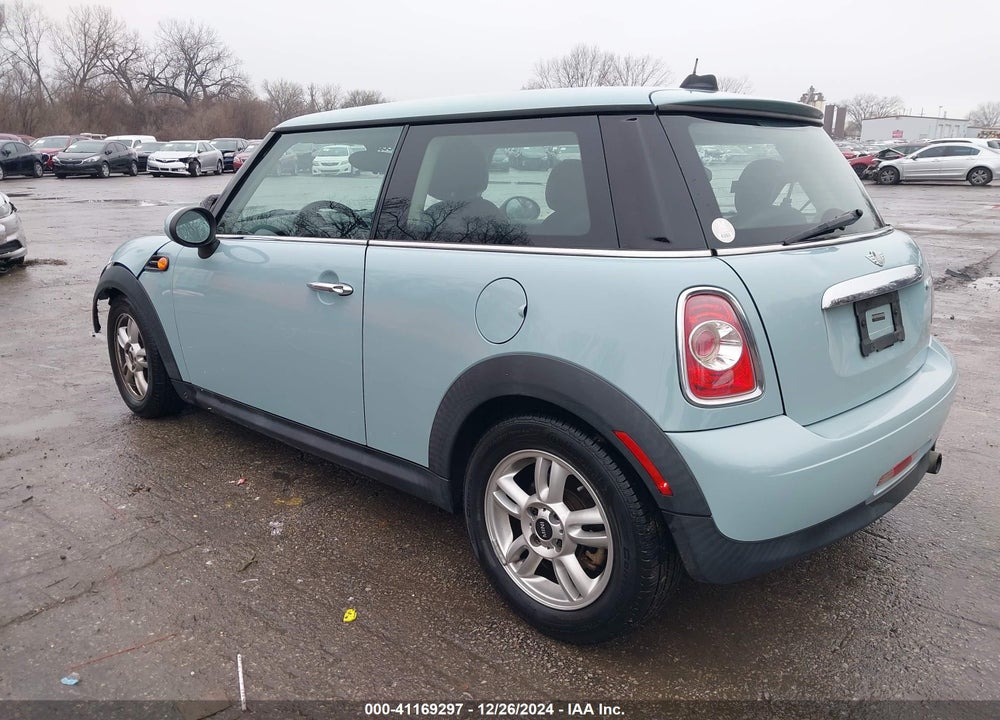 2012 MINI COOPER VIN: WMWSU3C54CT541901