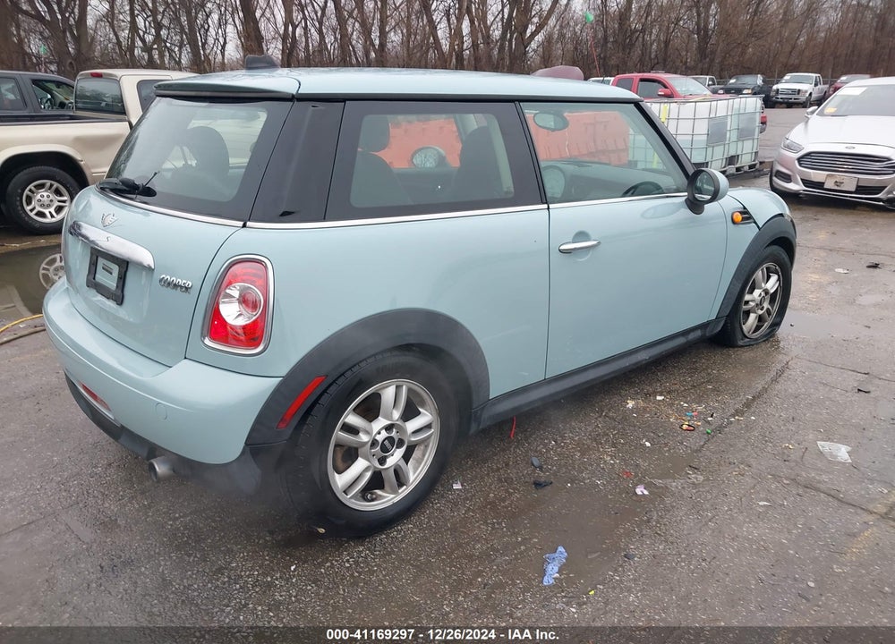 2012 MINI COOPER VIN: WMWSU3C54CT541901
