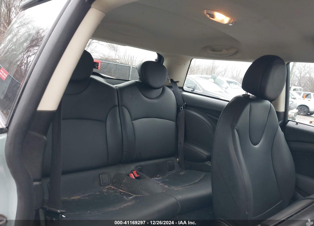 2012 MINI COOPER VIN: WMWSU3C54CT541901