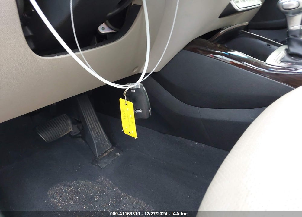 2019 KIA SORENTO 3.3L EX VIN: 5XYPH4A55KG500564