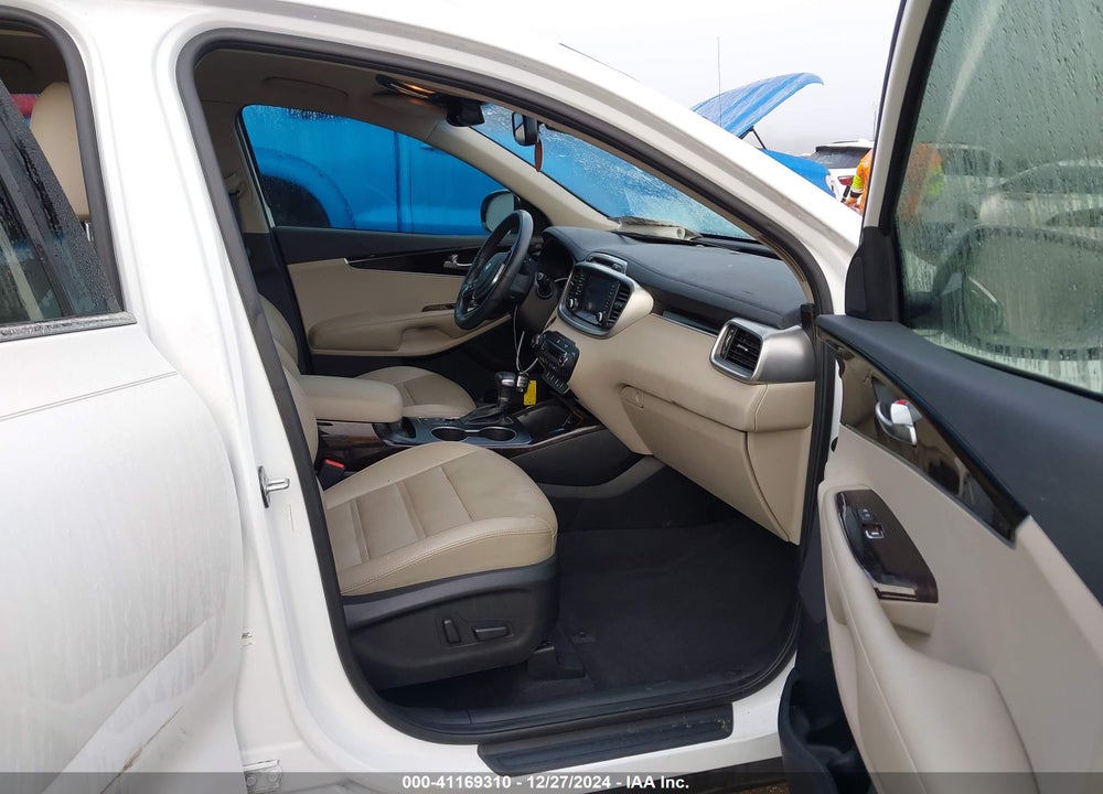 2019 KIA SORENTO 3.3L EX VIN: 5XYPH4A55KG500564