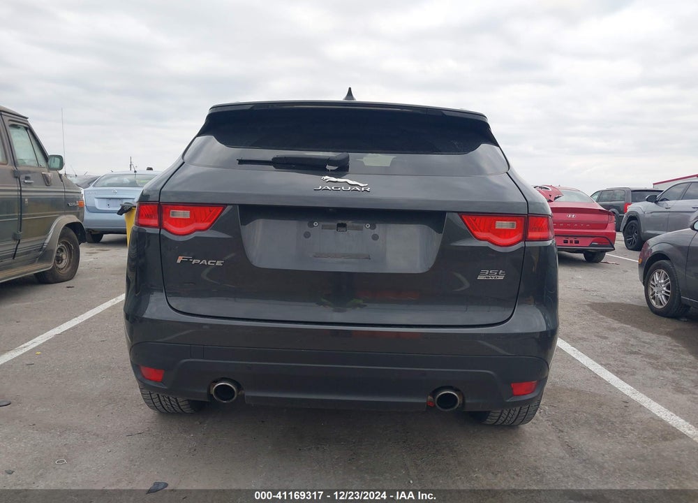 2017 JAGUAR F-PACE VIN: SADCL2BV3HA884003