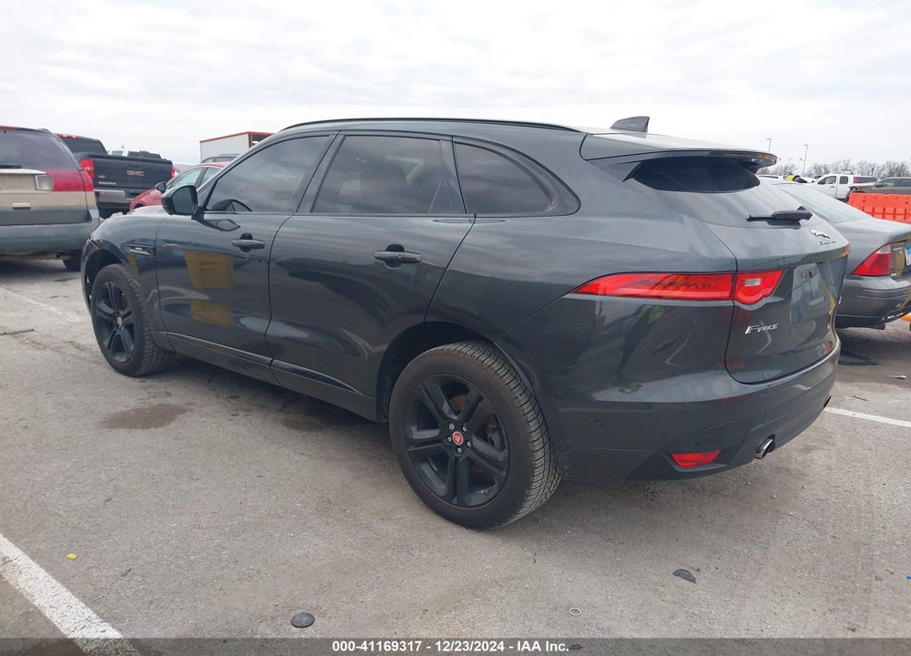 2017 JAGUAR F-PACE VIN: SADCL2BV3HA884003