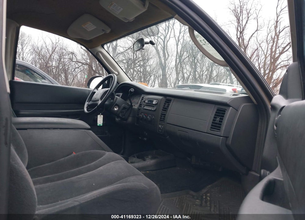 2004 DODGE DAKOTA VIN: 1D7GL12K64S748598