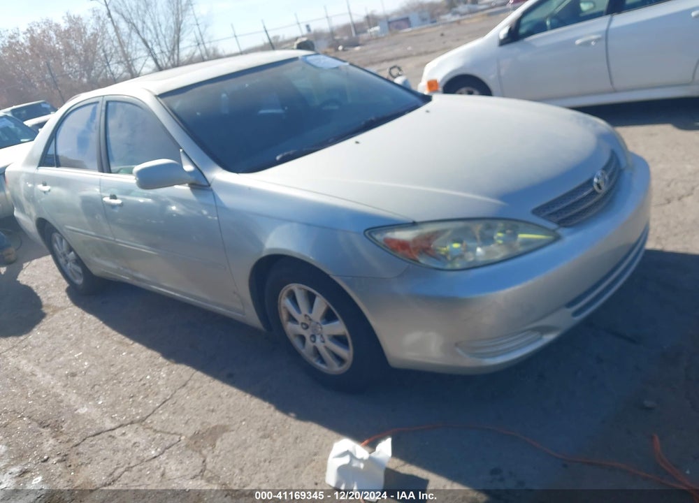 2002 TOYOTA CAMRY XLE V6 VIN: JTDBF30K220012065