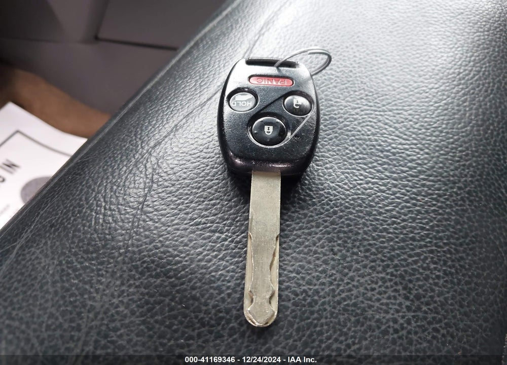 2013 HONDA PILOT TOURING VIN: 5FNYF3H90DB015501
