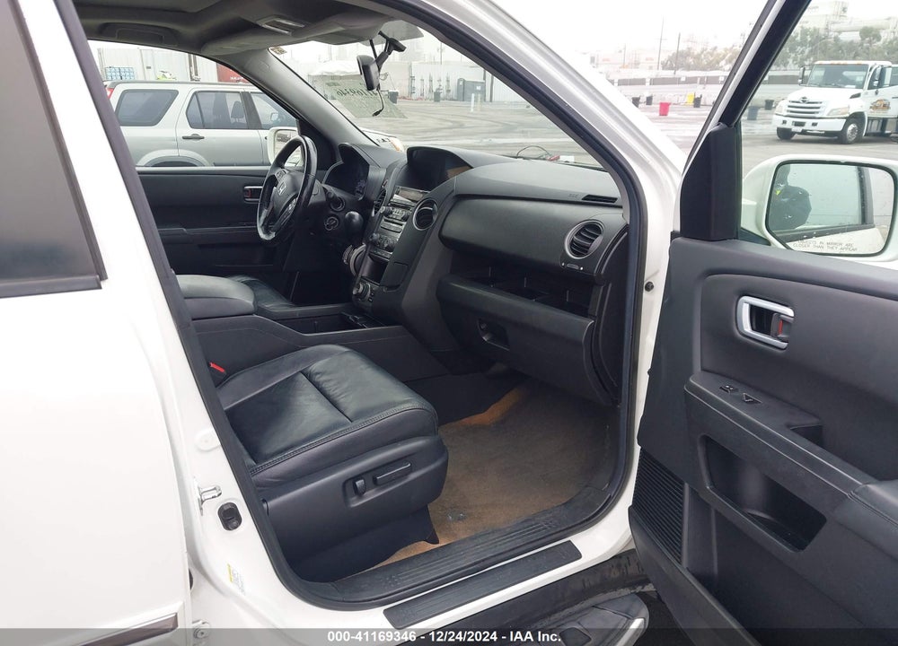 2013 HONDA PILOT TOURING VIN: 5FNYF3H90DB015501