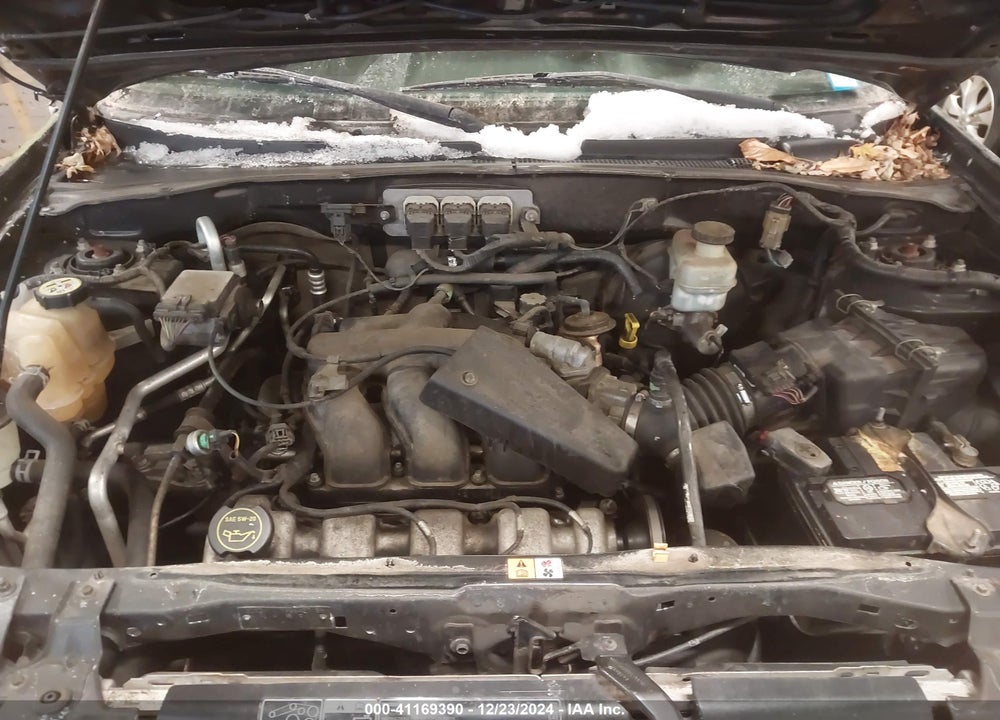 2005 FORD ESCAPE LIMITED VIN: 1FMCU94175KD53349