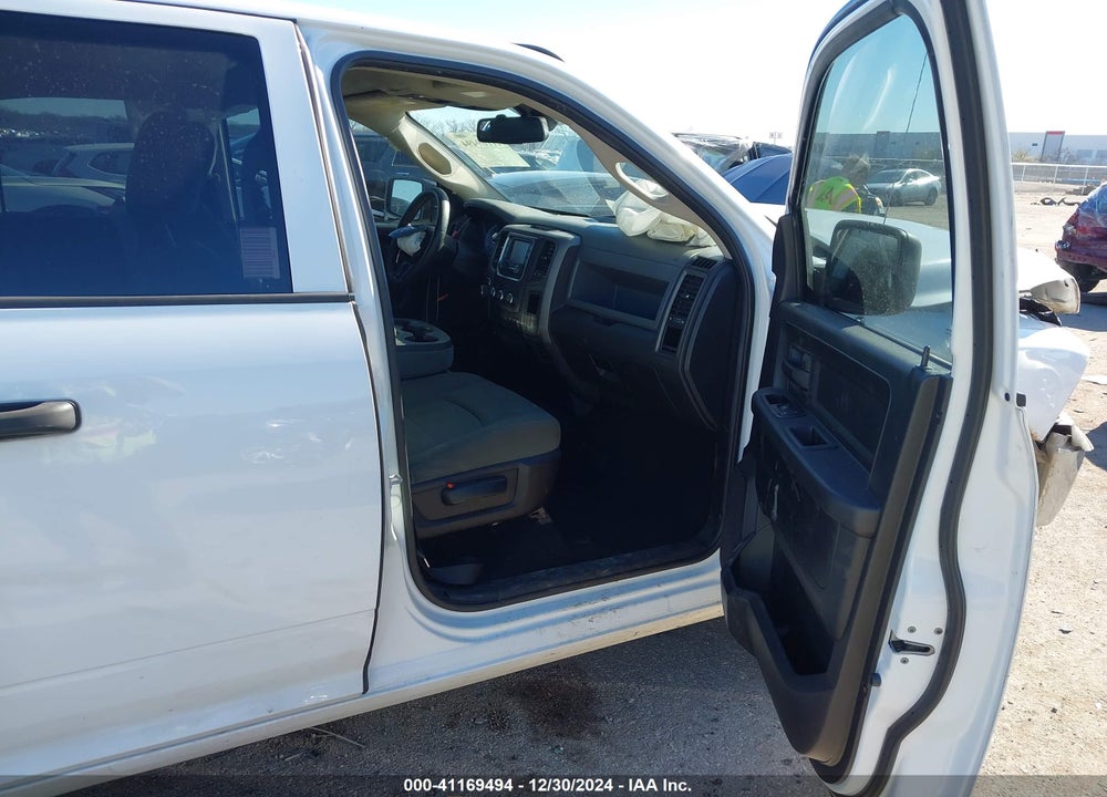 2014 RAM 1500 VIN: 1C6RR6FG5ES121520