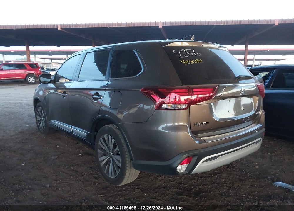 2019 MITSUBISHI OUTLANDER VIN: JA4AD2A37KZ008103