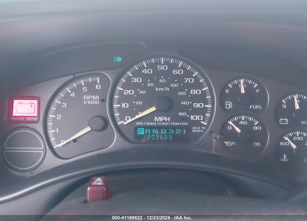 2001 CHEVROLET TAHOE LT VIN: 1GNEK13T11R128067