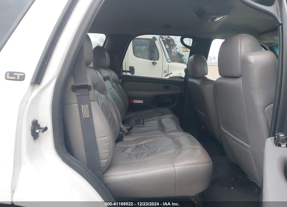 2001 CHEVROLET TAHOE LT VIN: 1GNEK13T11R128067