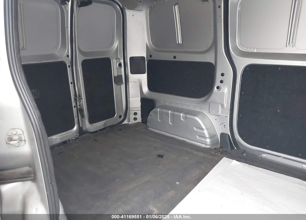 2015 NISSAN NV200 SV VIN: 3N6CM0KN6FK731699