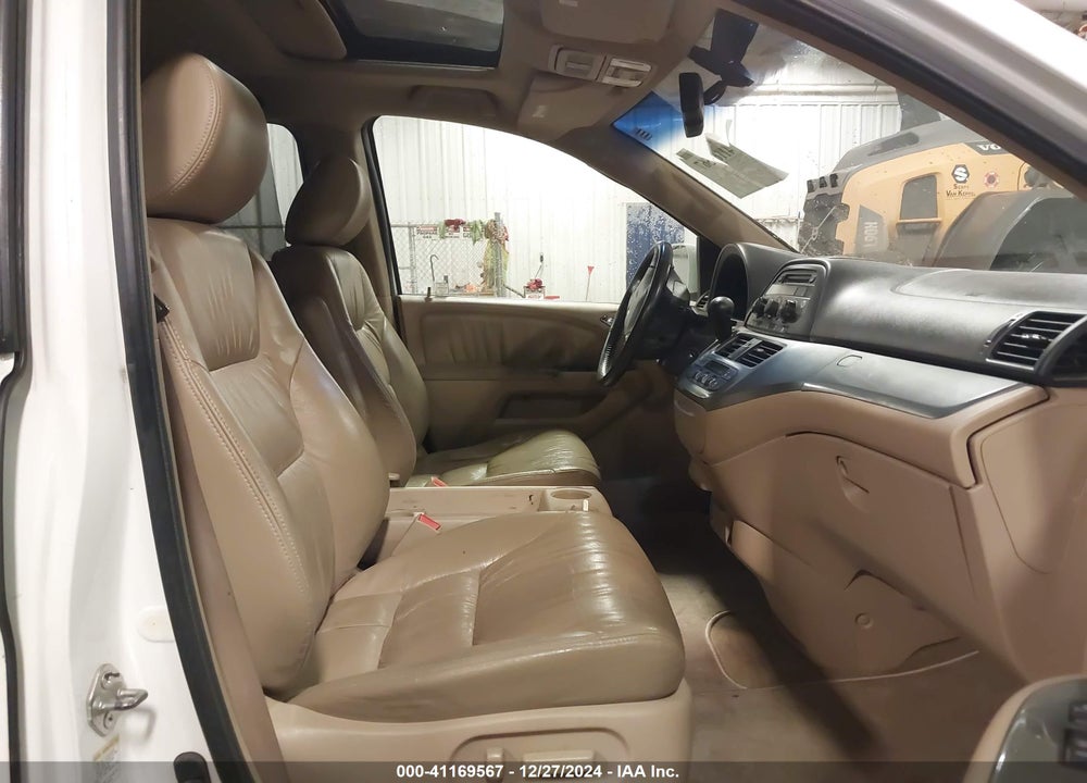 2008 HONDA ODYSSEY EX-L VIN: 5FNRL38658B056800