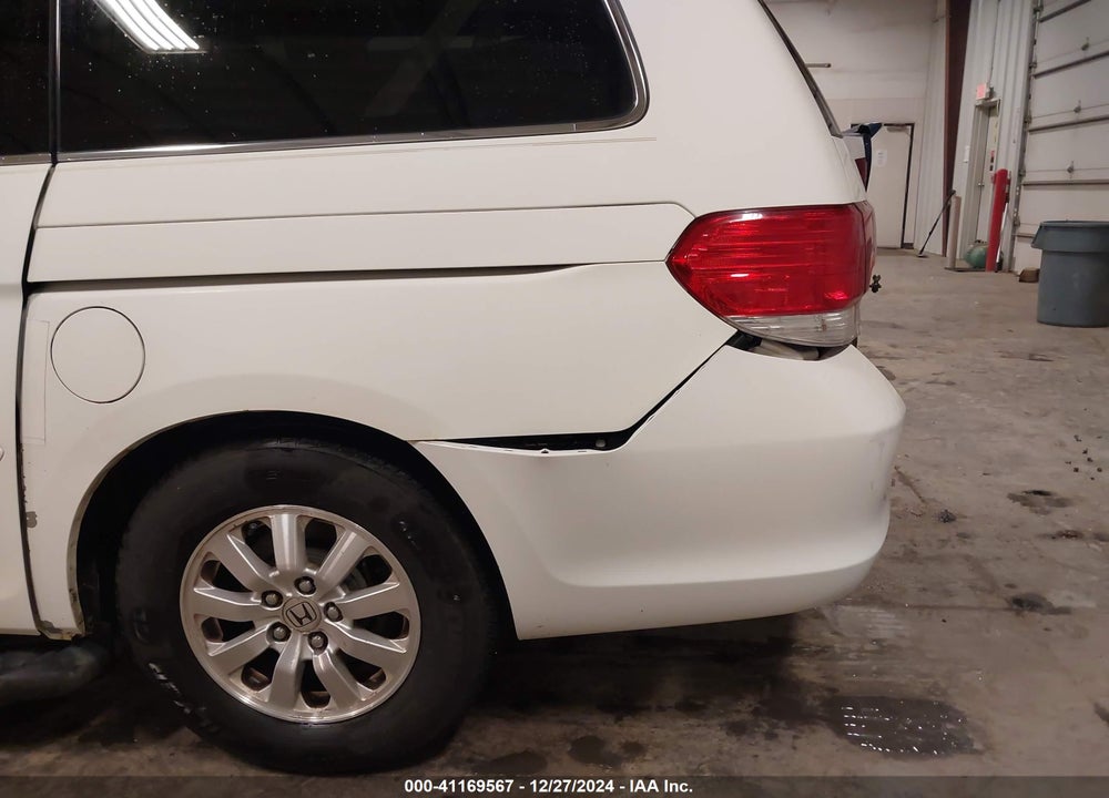2008 HONDA ODYSSEY EX-L VIN: 5FNRL38658B056800