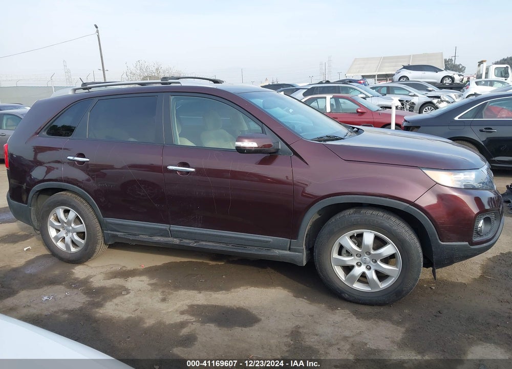 2012 KIA SORENTO LX V6 VIN: 5XYKT4A27CG299590