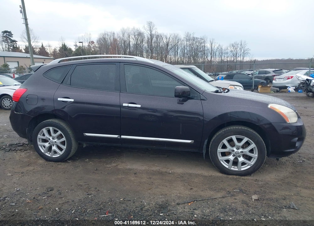 2013 NISSAN ROGUE SV W/SL PKG VIN: JN8AS5MV4DW621928