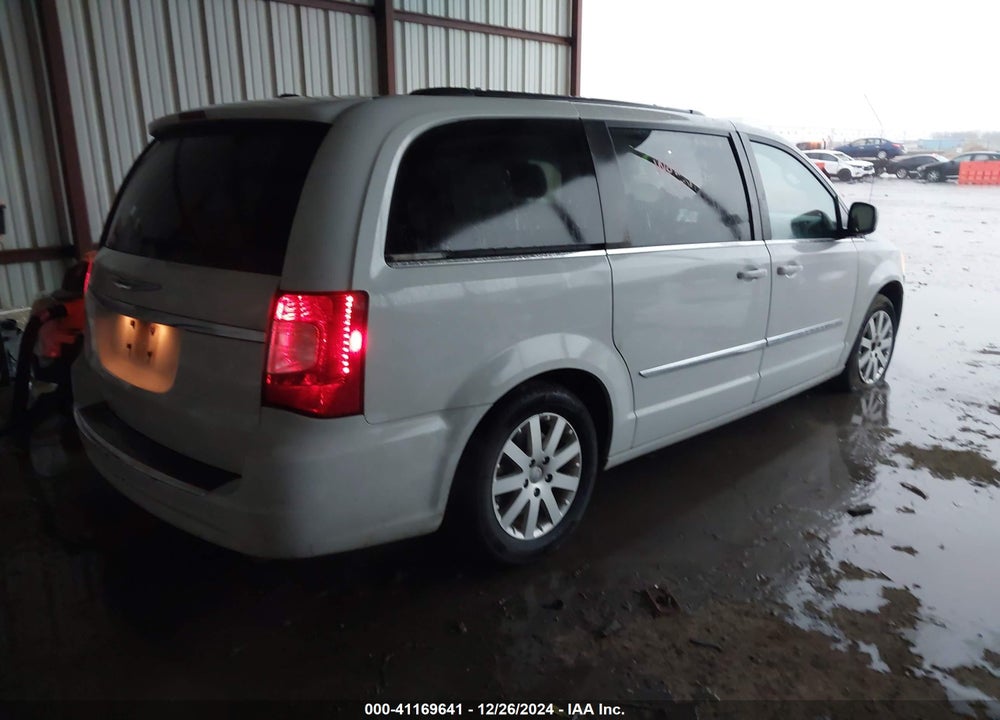 2016 CHRYSLER TOWN & COUNTRY VIN: 2C4RC1BG4GR301319
