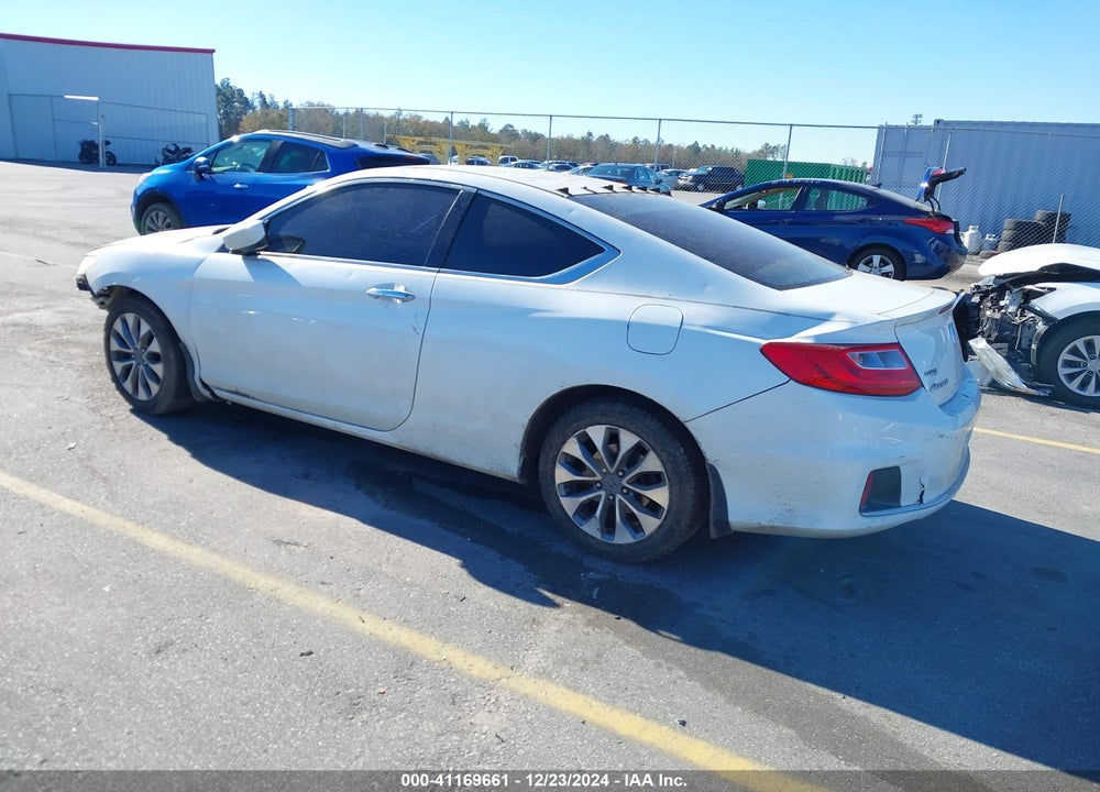 2015 HONDA ACCORD VIN: 1HGTT1B33FA012651