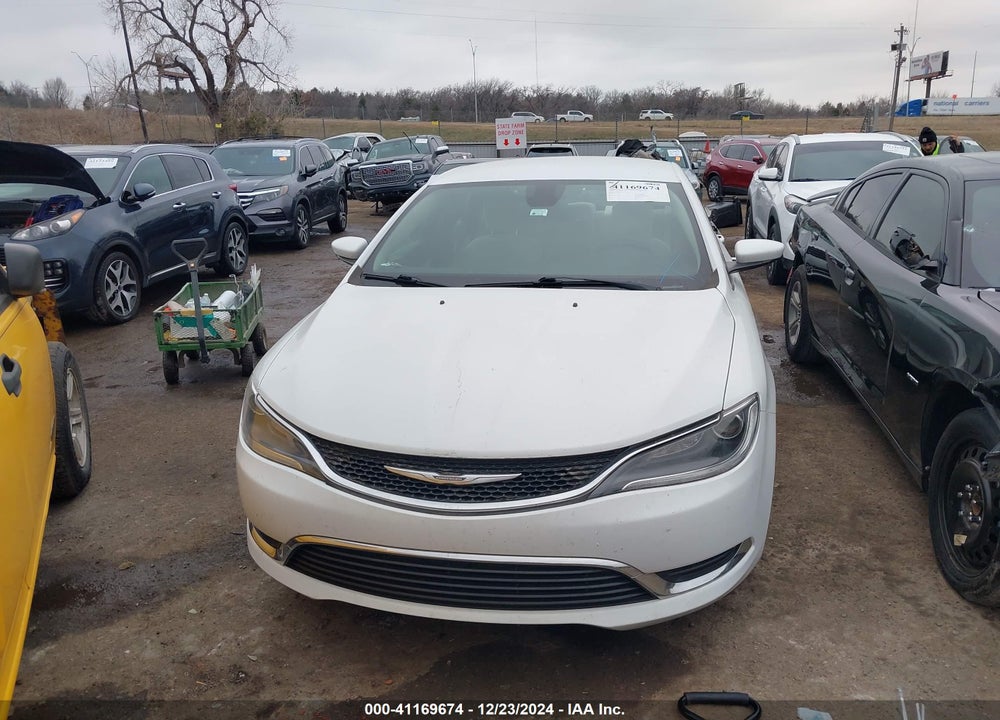 2016 CHRYSLER 200 VIN: 1C3CCCAB7GN164112