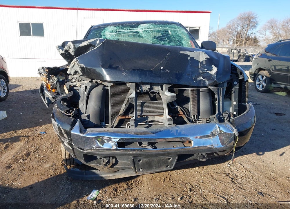 2011 CHEVROLET SILVERADO 1500 LT VIN: 3GCPKSE39BG195294
