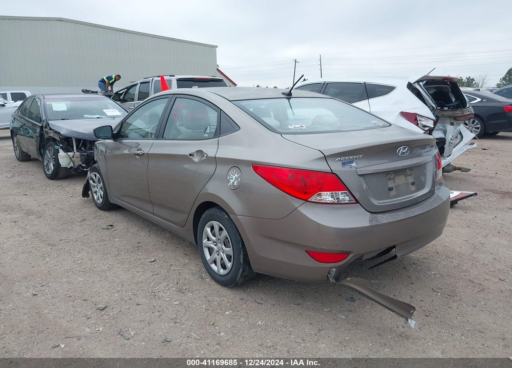2013 HYUNDAI ACCENT GLS VIN: KMHCT4AE3DU429570