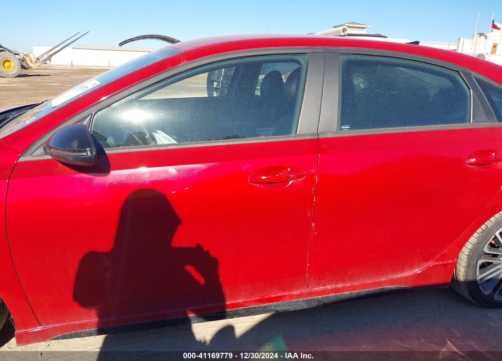 2021 KIA FORTE VIN: 3KPF44AC1ME314817