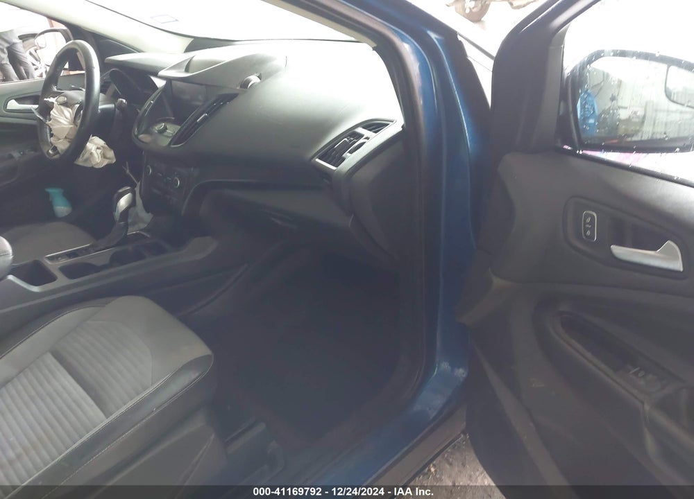 2019 FORD ESCAPE SE VIN: 1FMCU0GD3KUA41188